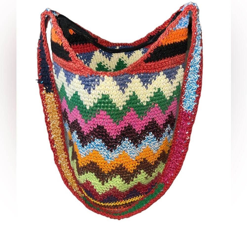 Handmade Colorful Chevron Pattern Woven Festival Bucket Bag